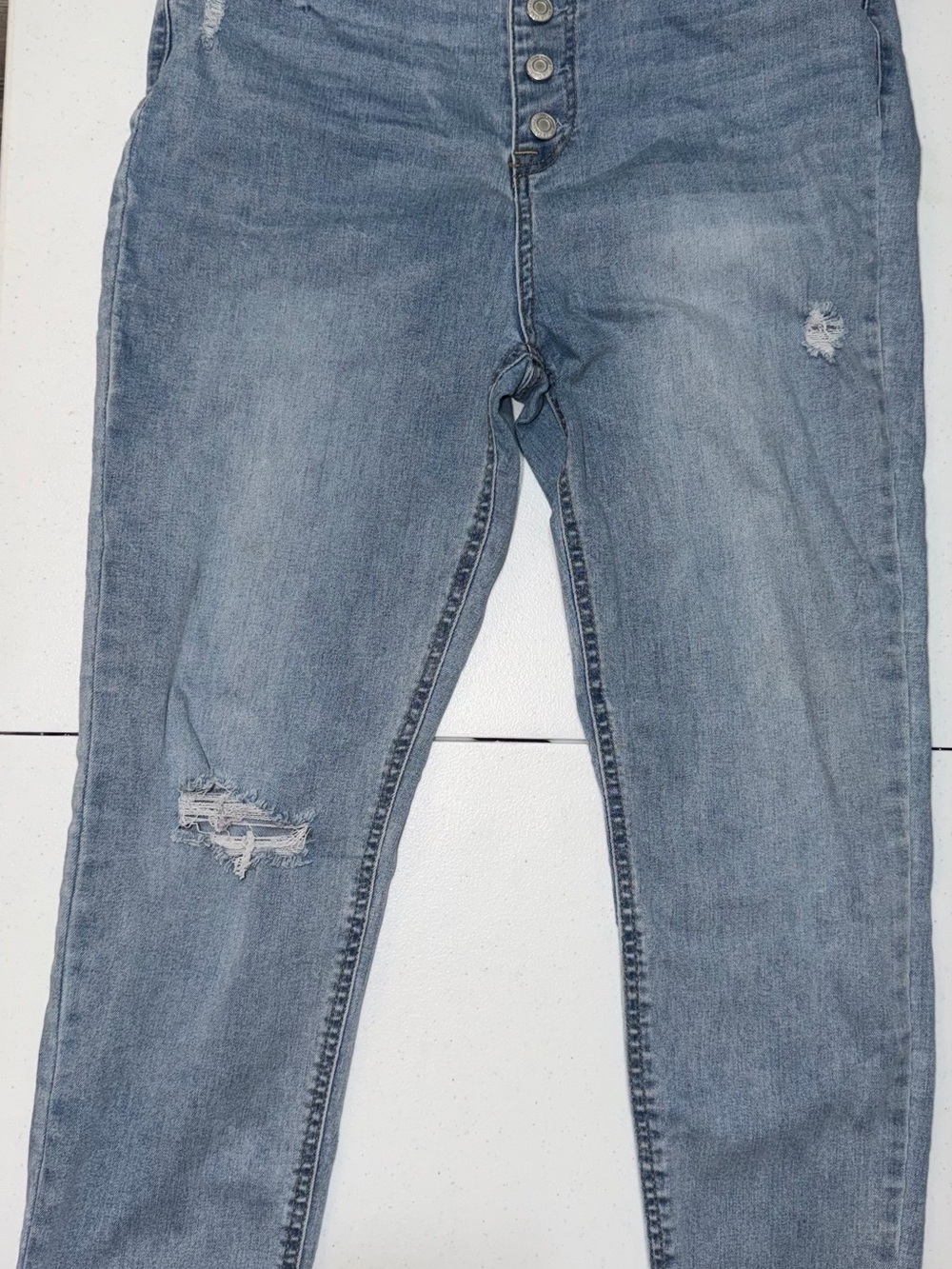 Vanilla Star Light Wash Distressed High-Rise Jeggings
